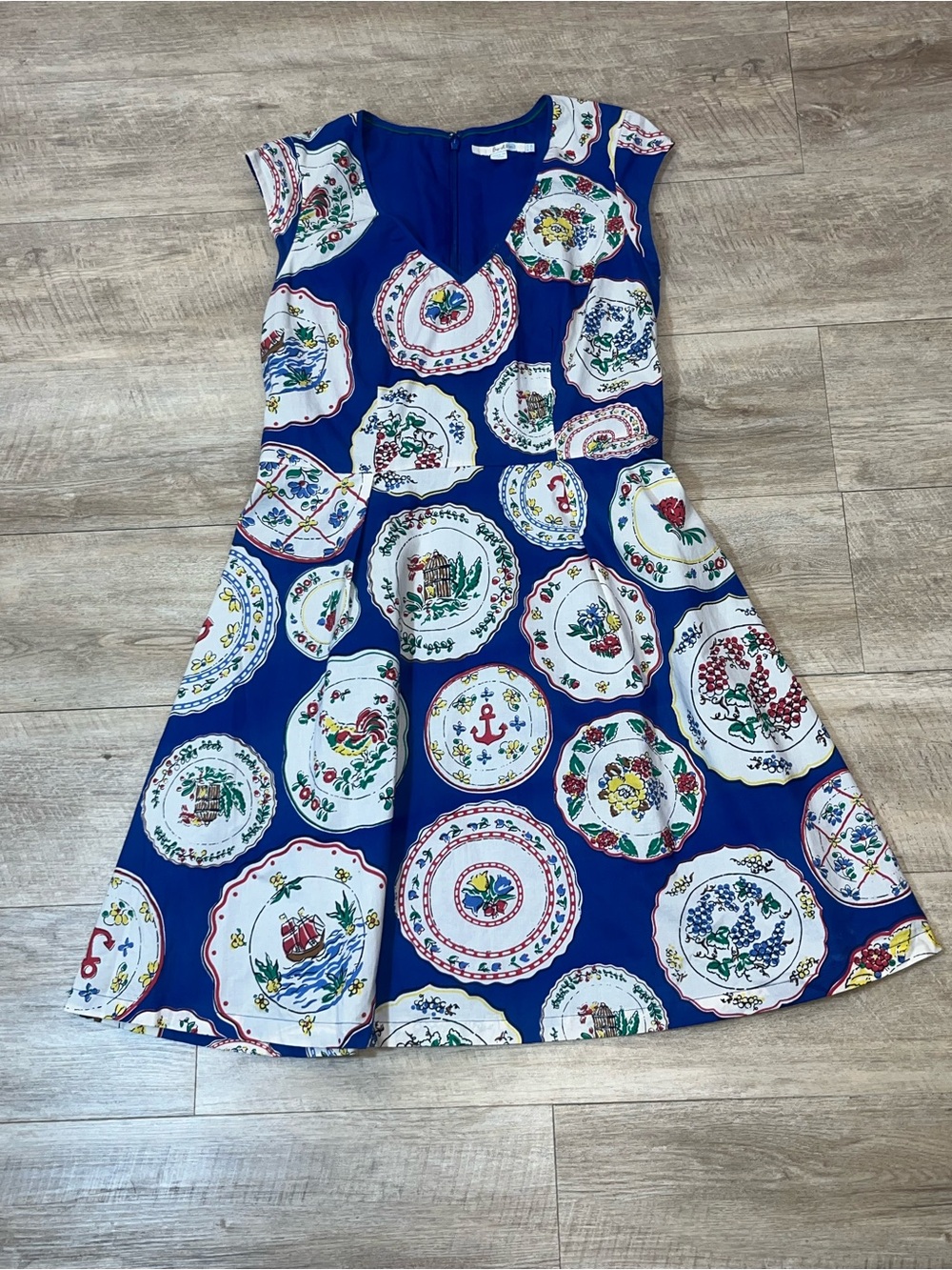 Boden Cotton Plate Fit-N-Flare V- Neck Dress Size 8